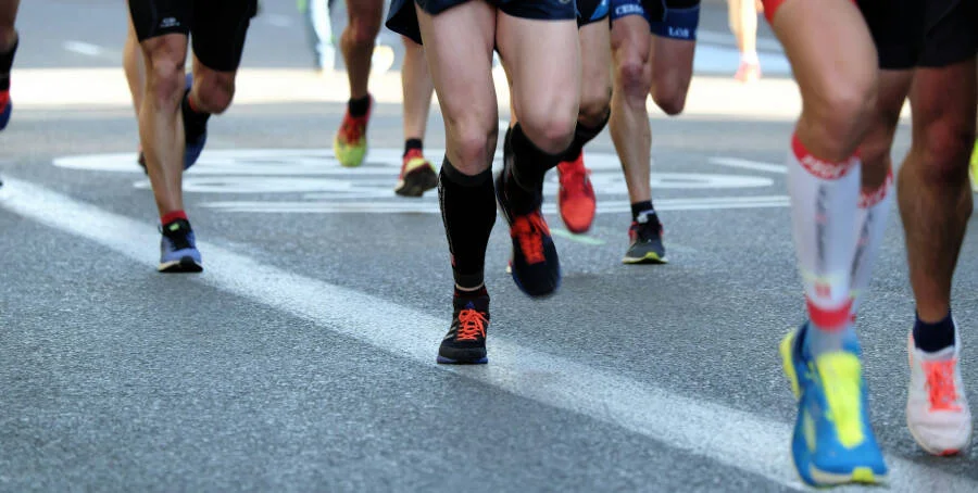 Enhancing Running Performance: Unraveling the Impact of Custom Knee Braces on Speed and Agility